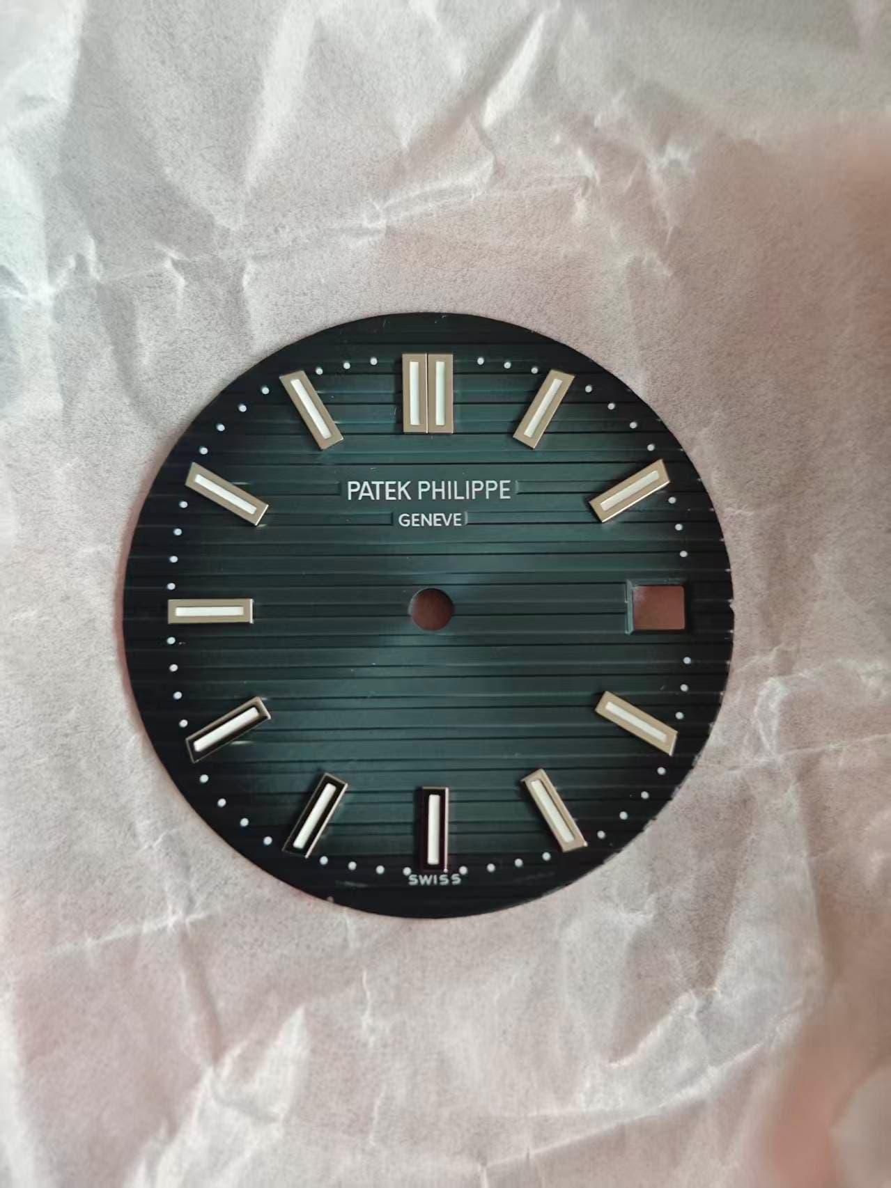 Patek Philippe Nautilus Dial – Forest Green 2